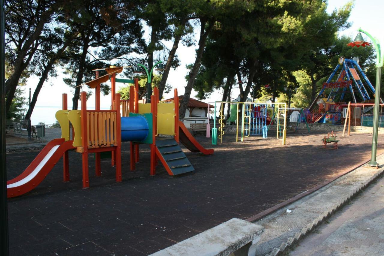 Cosy Apartment By The Sea Metamorfosi  Esterno foto