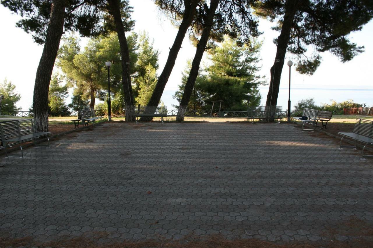 Cosy Apartment By The Sea Metamorfosi  Esterno foto