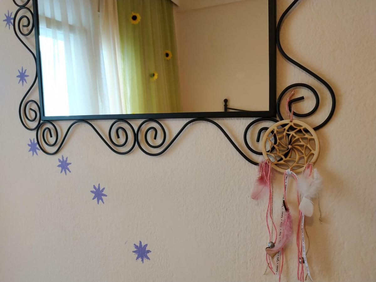 Cosy Apartment By The Sea Metamorfosi  Esterno foto